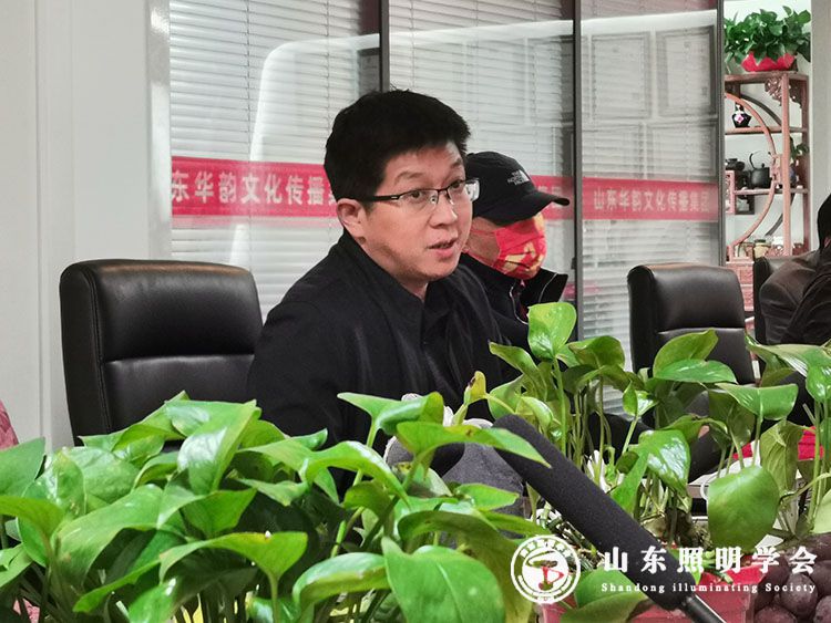 夜經(jīng)濟燈光應(yīng)用座談會順利舉行(圖4) 夜經(jīng)濟燈光應(yīng)用座談會順利舉行(圖4)